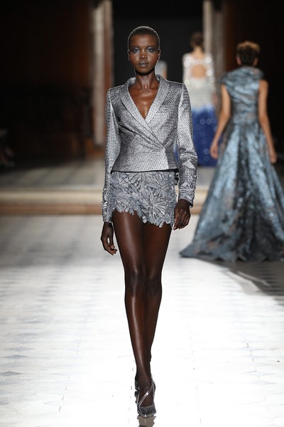 Tony Ward Fall Winter 2015-2016 Fashion Show